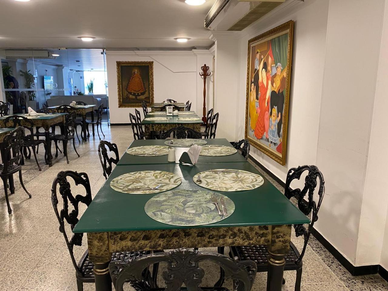 Tama Granada Real 4* Cali