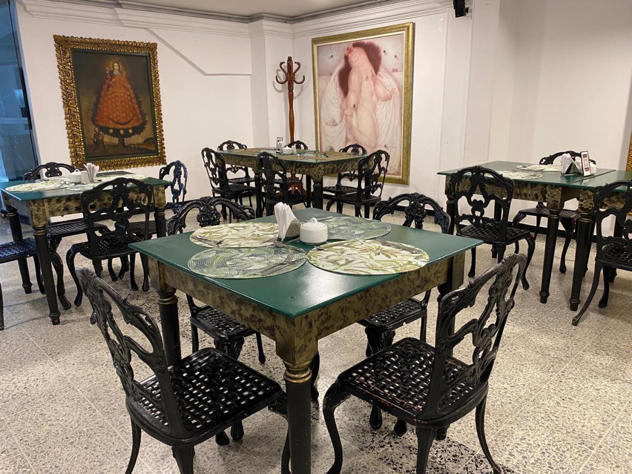 Tama Granada Real Hotel