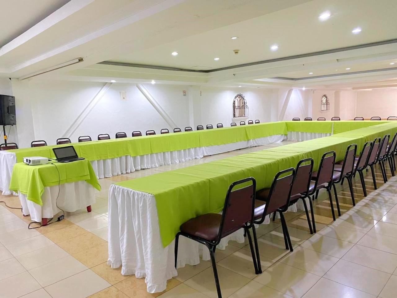 Hotel Tama Granada Real