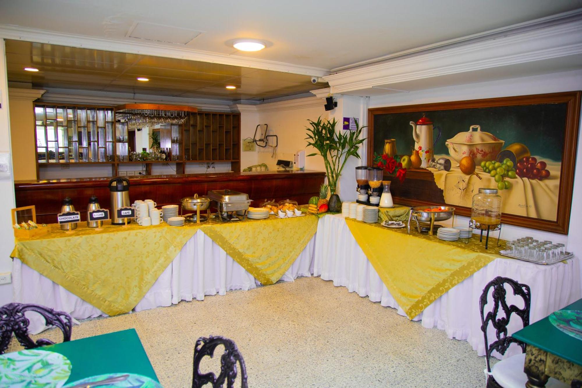 Hotel Granada Real Cali